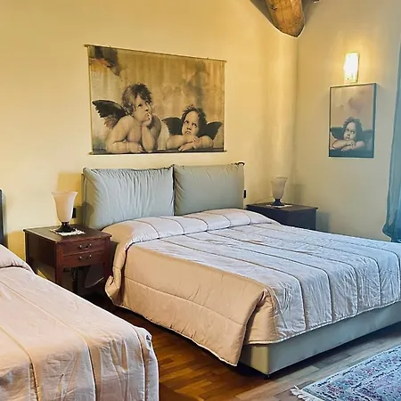 La Corte Di Ronzano Bed & Breakfast 4*