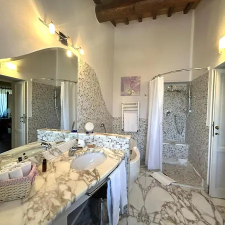 La Corte Di Ronzano Bed & Breakfast *