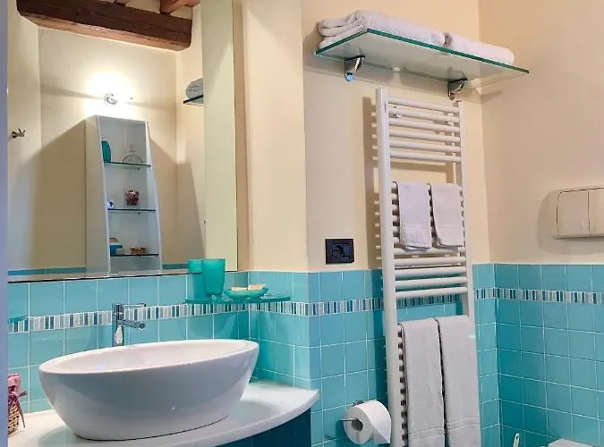 فندق مبيت وإفطار La Corte Di Ronzano 4*