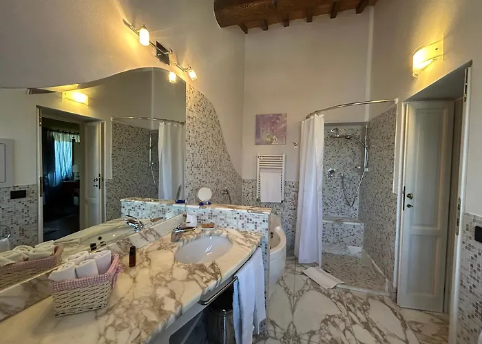 La Corte Di Ronzano 4* سكاربيرا