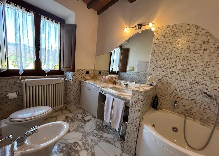 La Corte Di Ronzano فندق مبيت وإفطار سكاربيرا