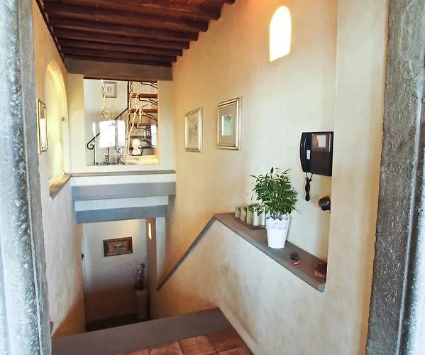 La Corte Di Ronzano 4* سكاربيرا